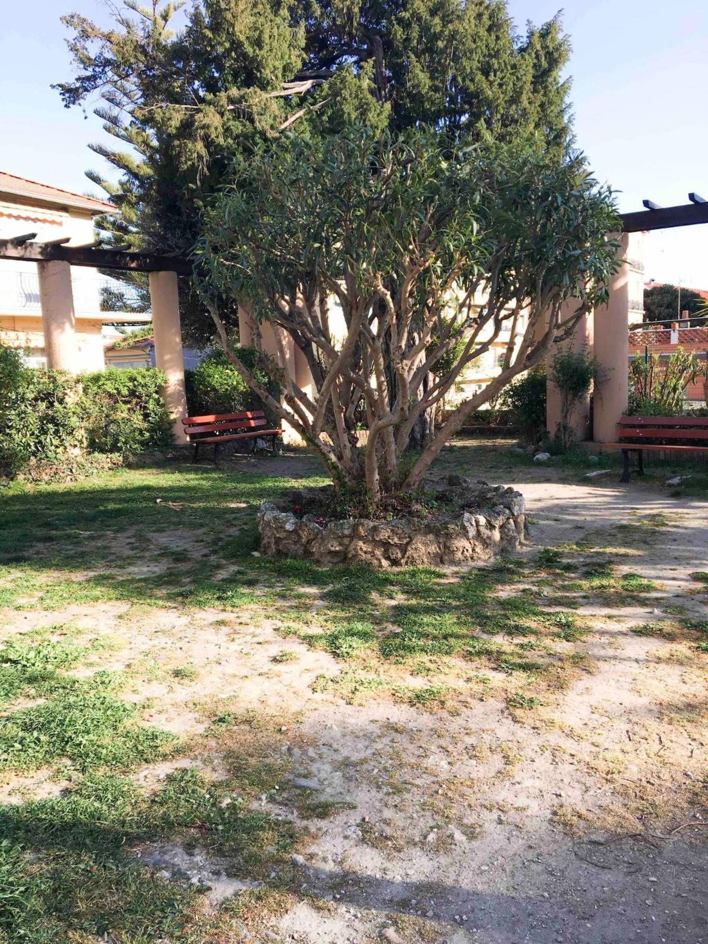 Charming Studio In The Heart Of Menton Bagian luar foto